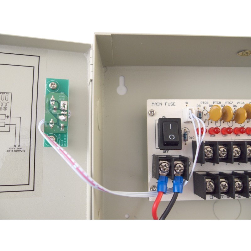 8 Channel Power Supply Distribution Box 12V DC 5Amp for CCTV Security Camera