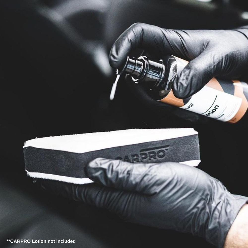 CARPRO MicroBuff Applicator - Interior Scrubbing Sponge for Leather (1 Pad)