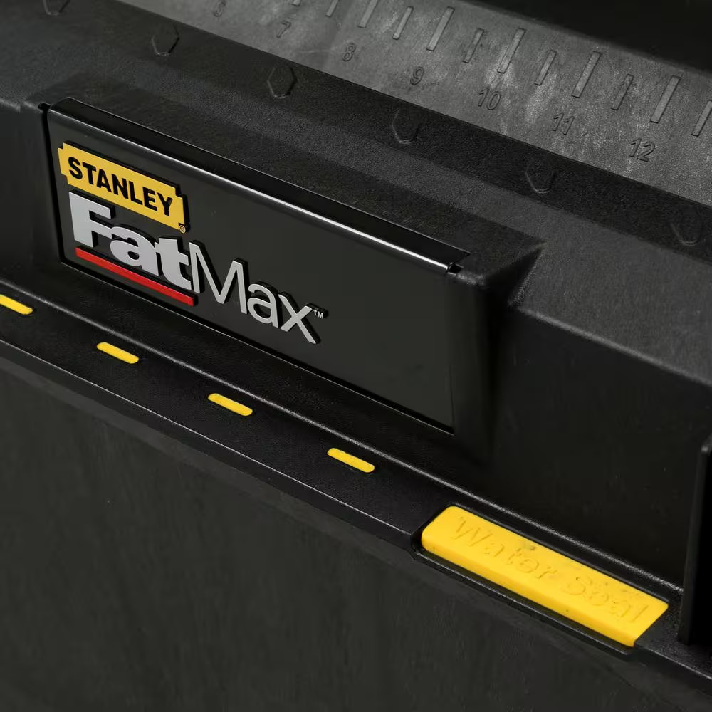 28 In. 9.2 Gallon Mobile Tool Box