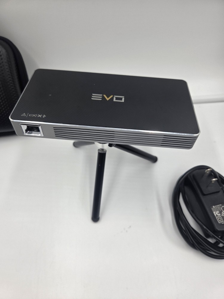 Evo SJ3000 Smart Mini Projector