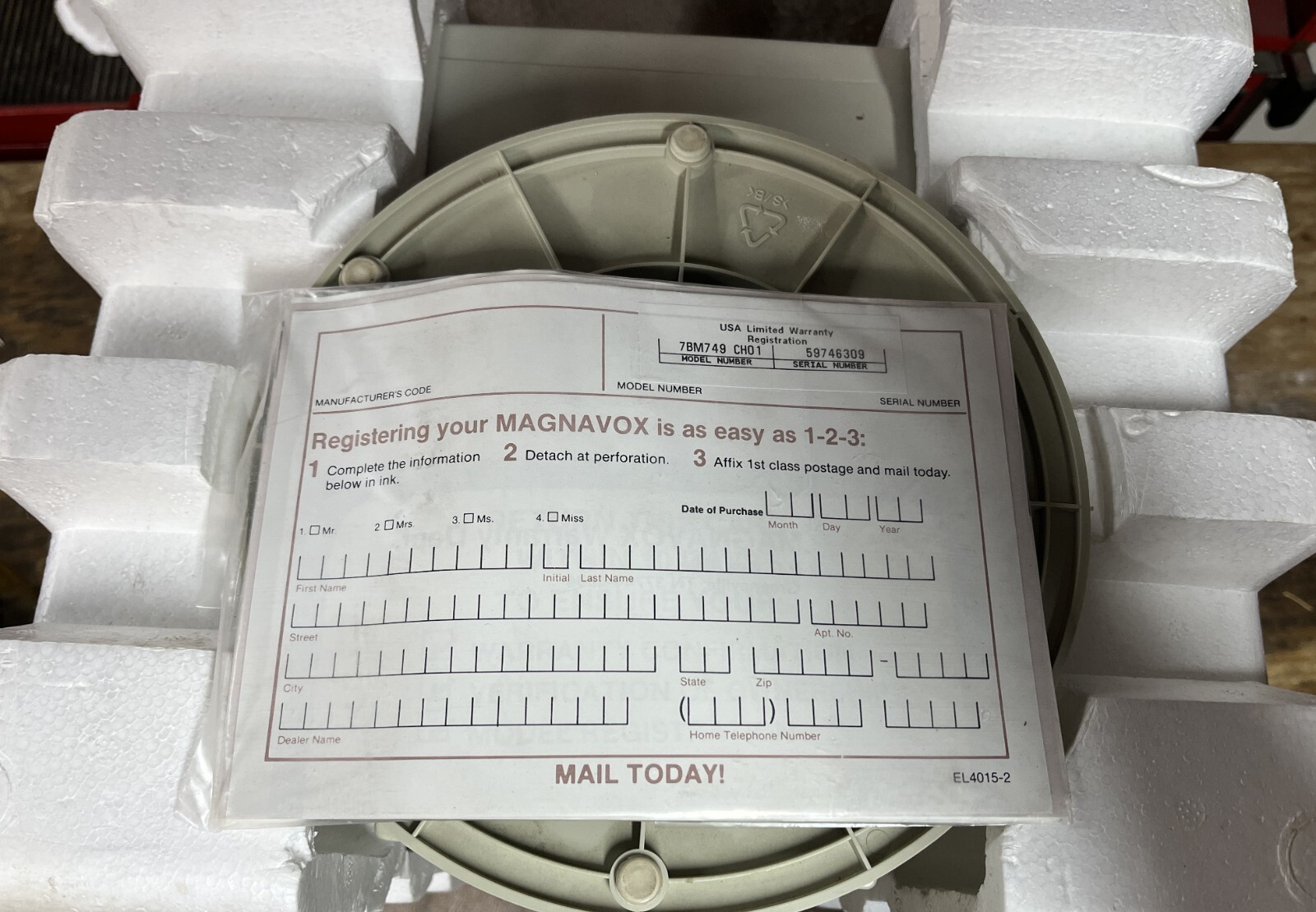 Vintage Magnavox 7BM749 CH01 - VGA Professional Display Monitor - New In Box