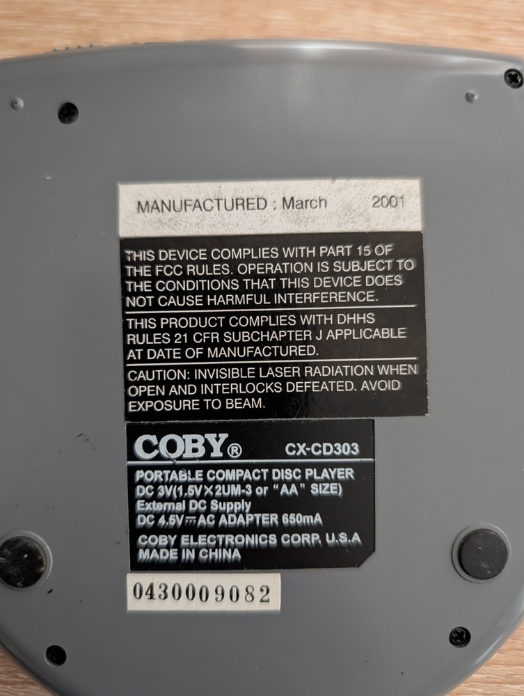 Coby CX-CD303 Portable CD Player Dynamic Bass Boost System Silver 2001