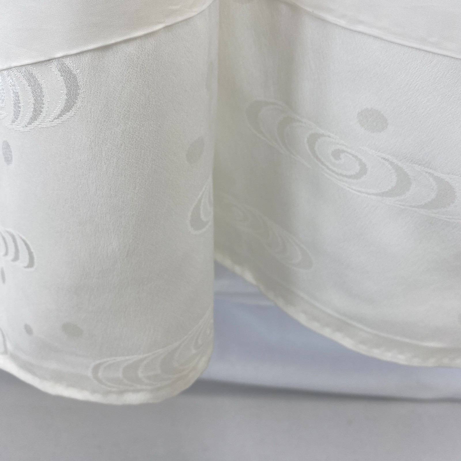 Japanese Vintage Kimono Juban Polyester White Traditional Authentic Length 53 in