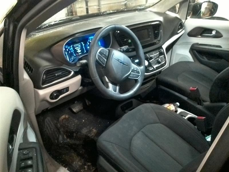 Driver Left Front Spindle/Knuckle Fits 17 PACIFICA 10190522