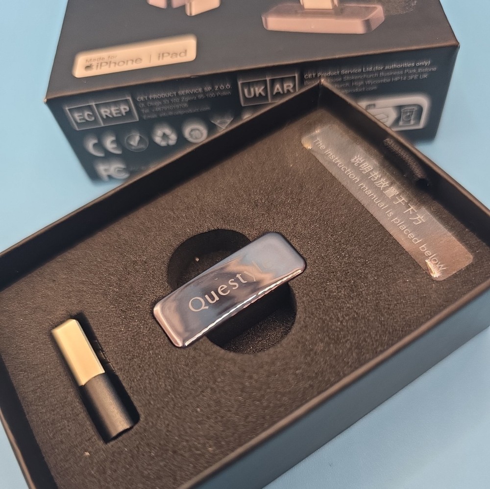 Questyle QCCDongle Pro Lossless Bluetooth TransmitterMfi Certified NEW open box