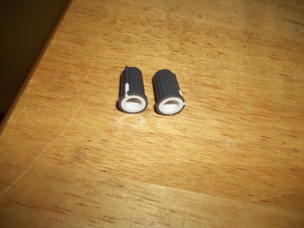 Yamaha MG166CX Mixer Mixing Consol Knobs White (2)