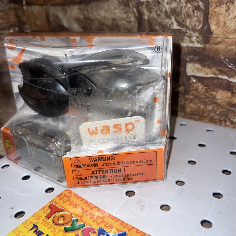 Hexbug Micro Robotic Creatures Mechanicals Wasp R/C New