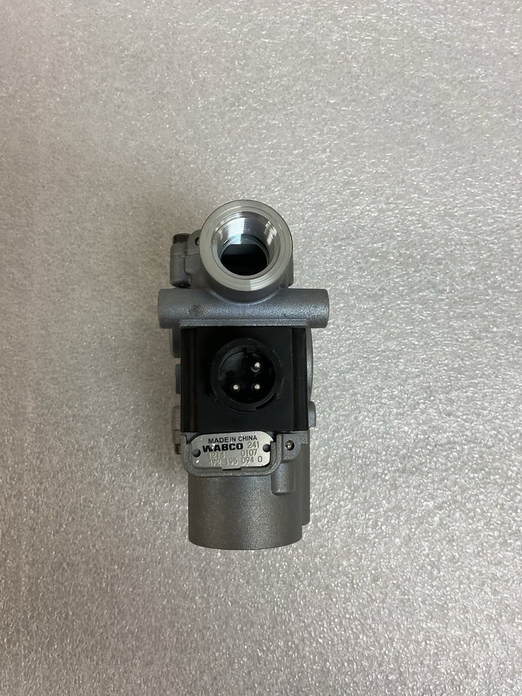WABCO VALVE PN: 4721950940
