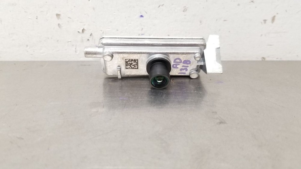 24 JEEP WAGONEER FRONT FACING LONG RANGE CAMERA 68609627AA
