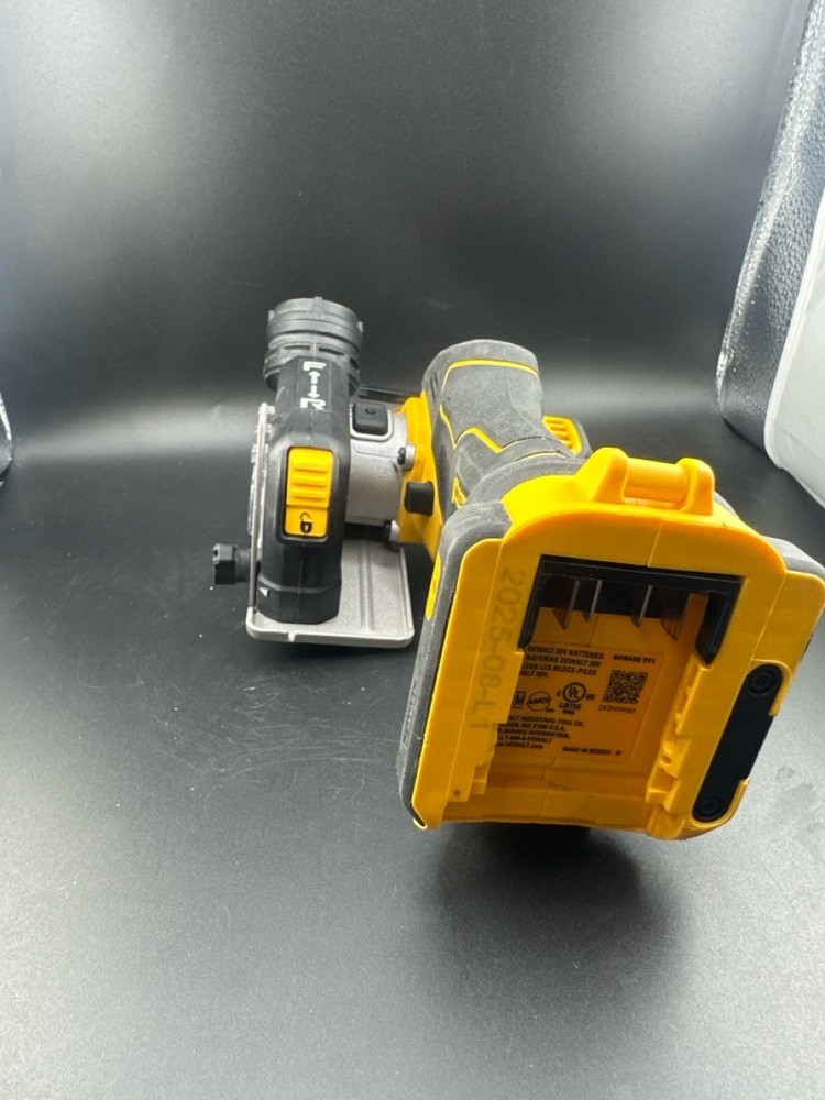 DEWALT DCS438 (TOOL ONLY) (J06025054)