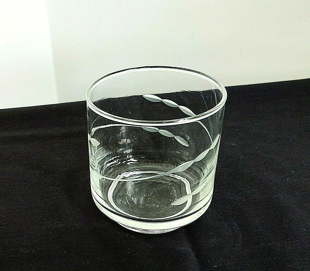 VINTAGE LIBBY ETCHED DRINKING GLASS