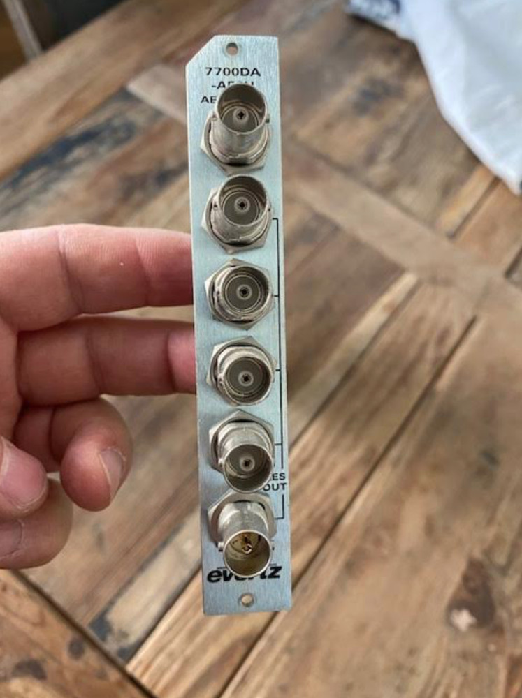 Evertz DA 7700DA-AESU  w/ Backplane