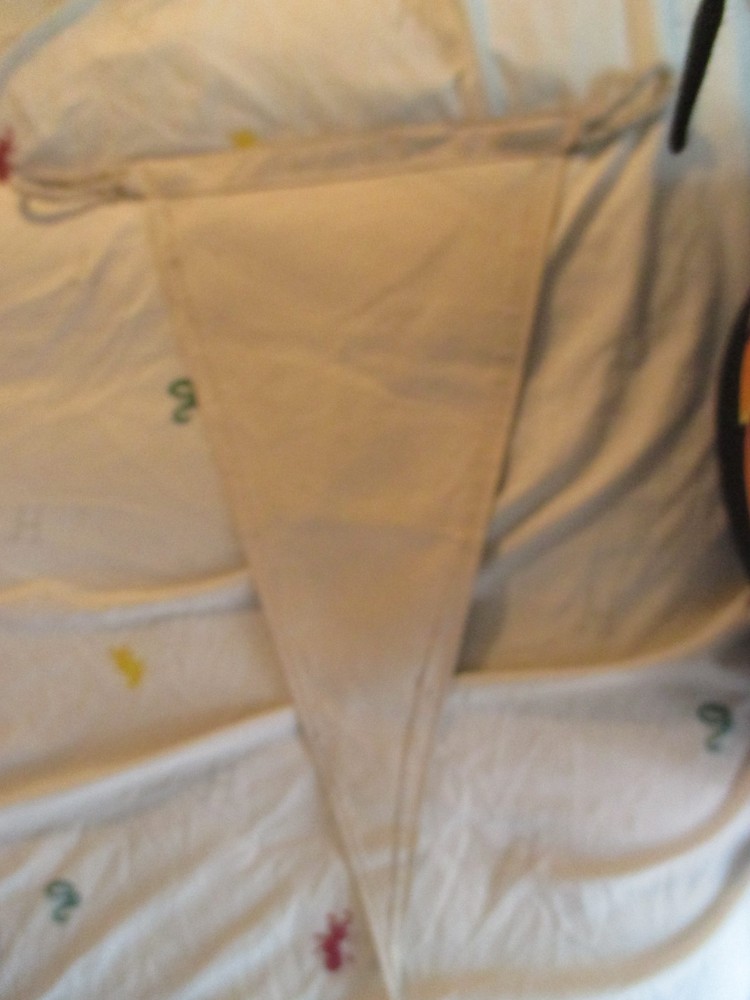 WWII MODERN 1ST CAVALRY DIVISION CHARLIE DON'T SURF PENNET FLAG