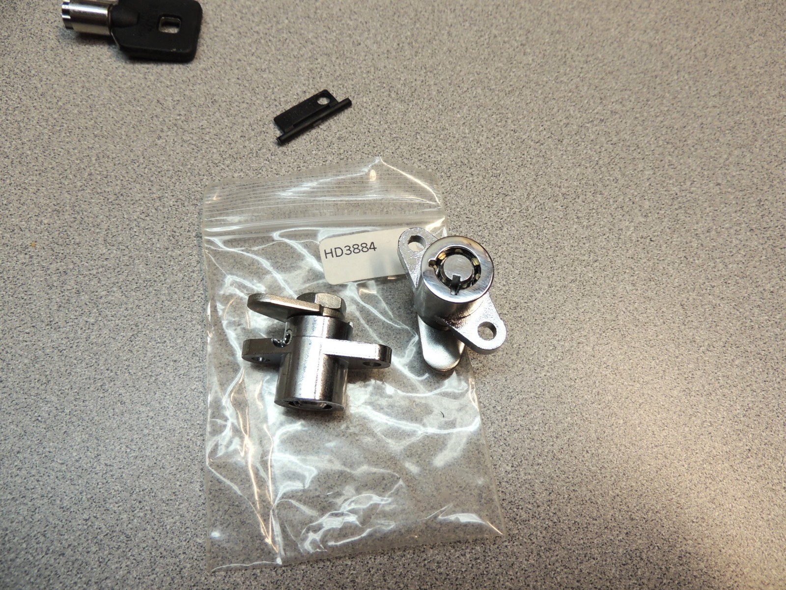 NOS Genuine Harley '94-00 Road King & '02 FLHRSE Complete Bike Keyed Lockset OEM