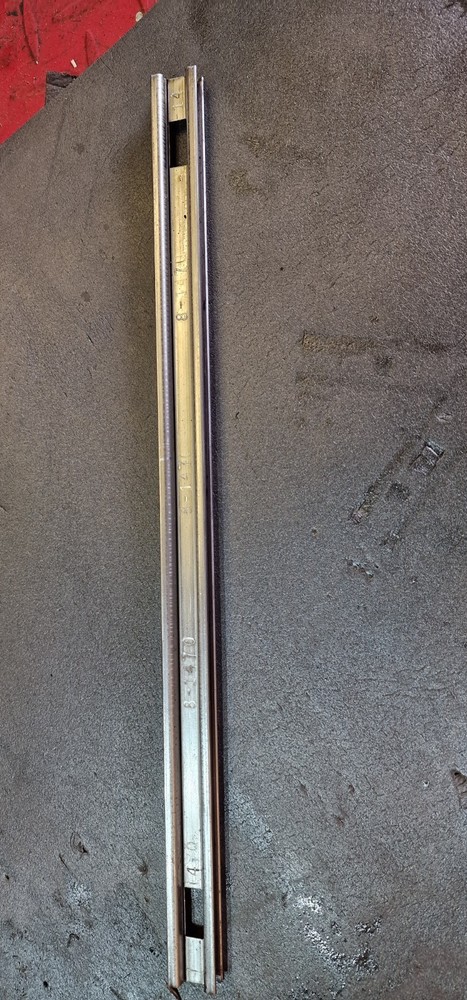 Early Snap On Tool Box Tray Rail
