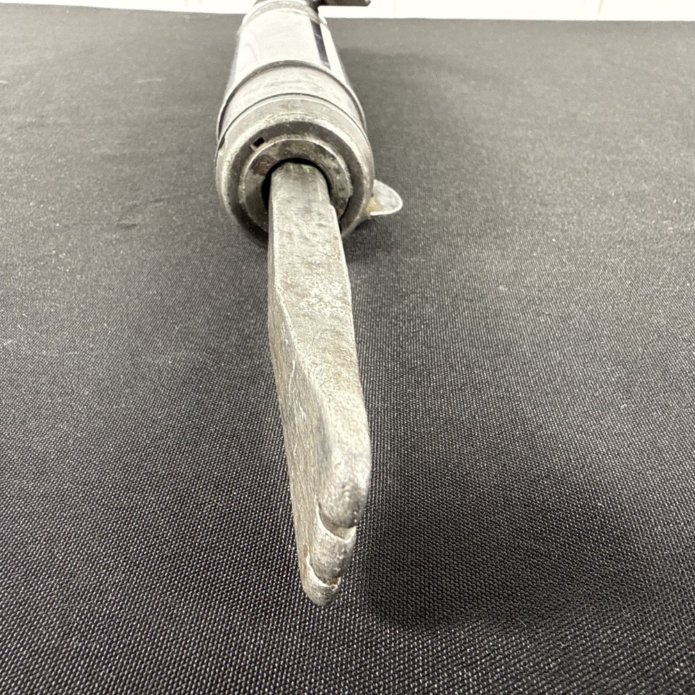 Pneumatic Needle Scaler NPK Chisel Chipper Rust Nippon Pneumatic MFG. Co. LTD.