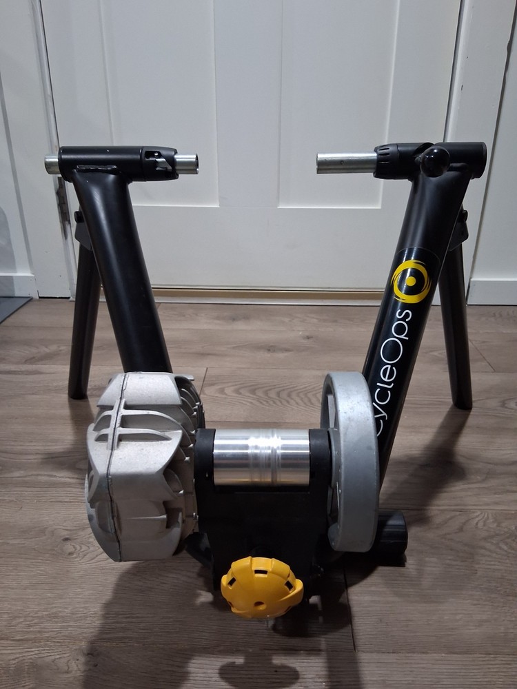 CycleOps Fluid2 Indoor Trainer