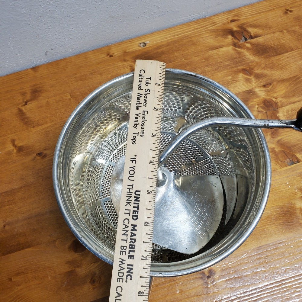 VINTAGE FOLEY FOOD MILL #101