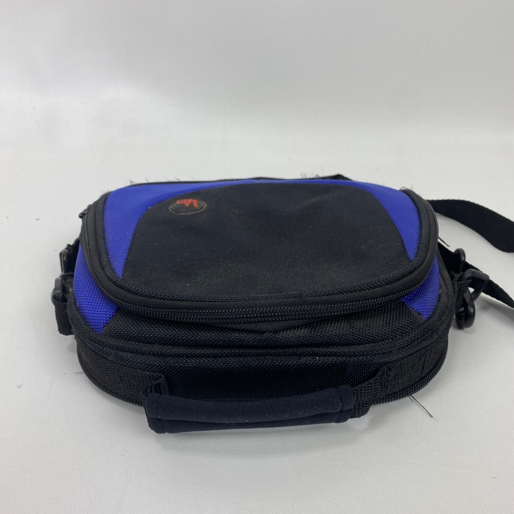 Handheld gaming molded carrying case