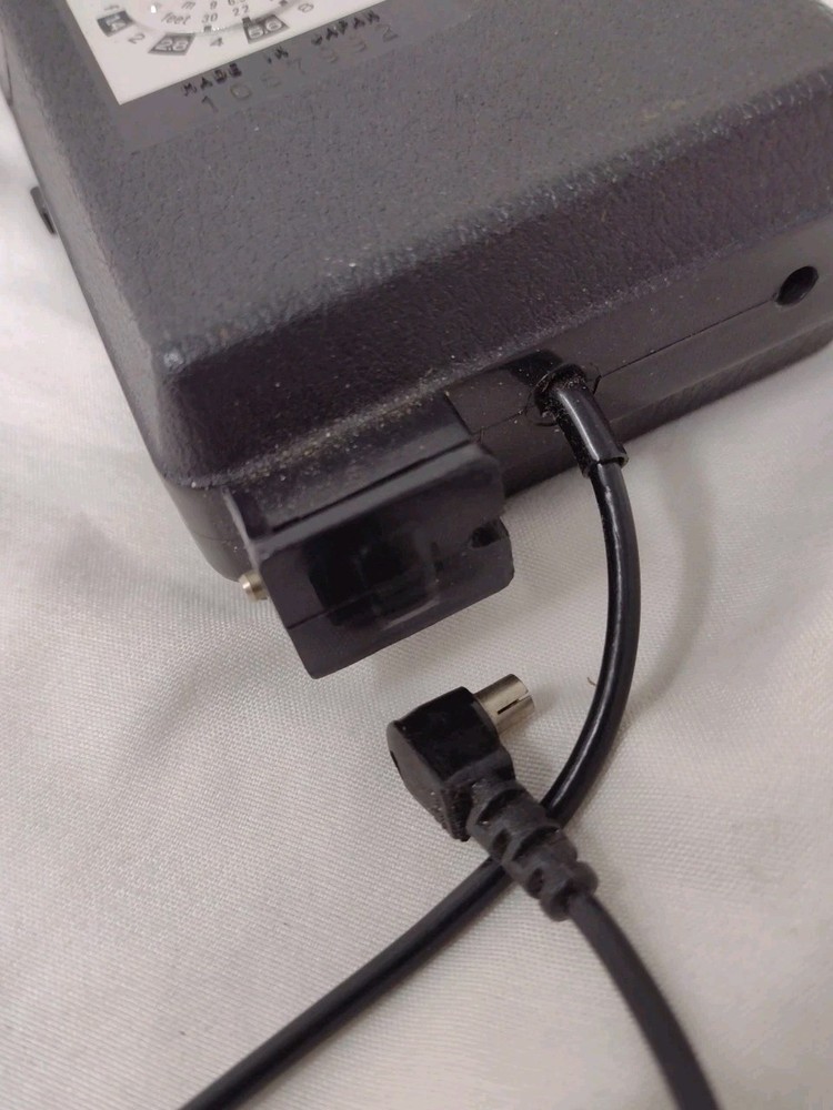 Vivitar 91 Electronic Flash with Manual Untested