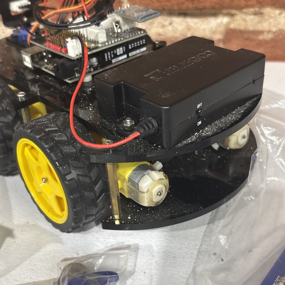 ELEGOO Robot Smart Car Kit V2.0 NEW STEM Computer Code Programming Kids - Parts