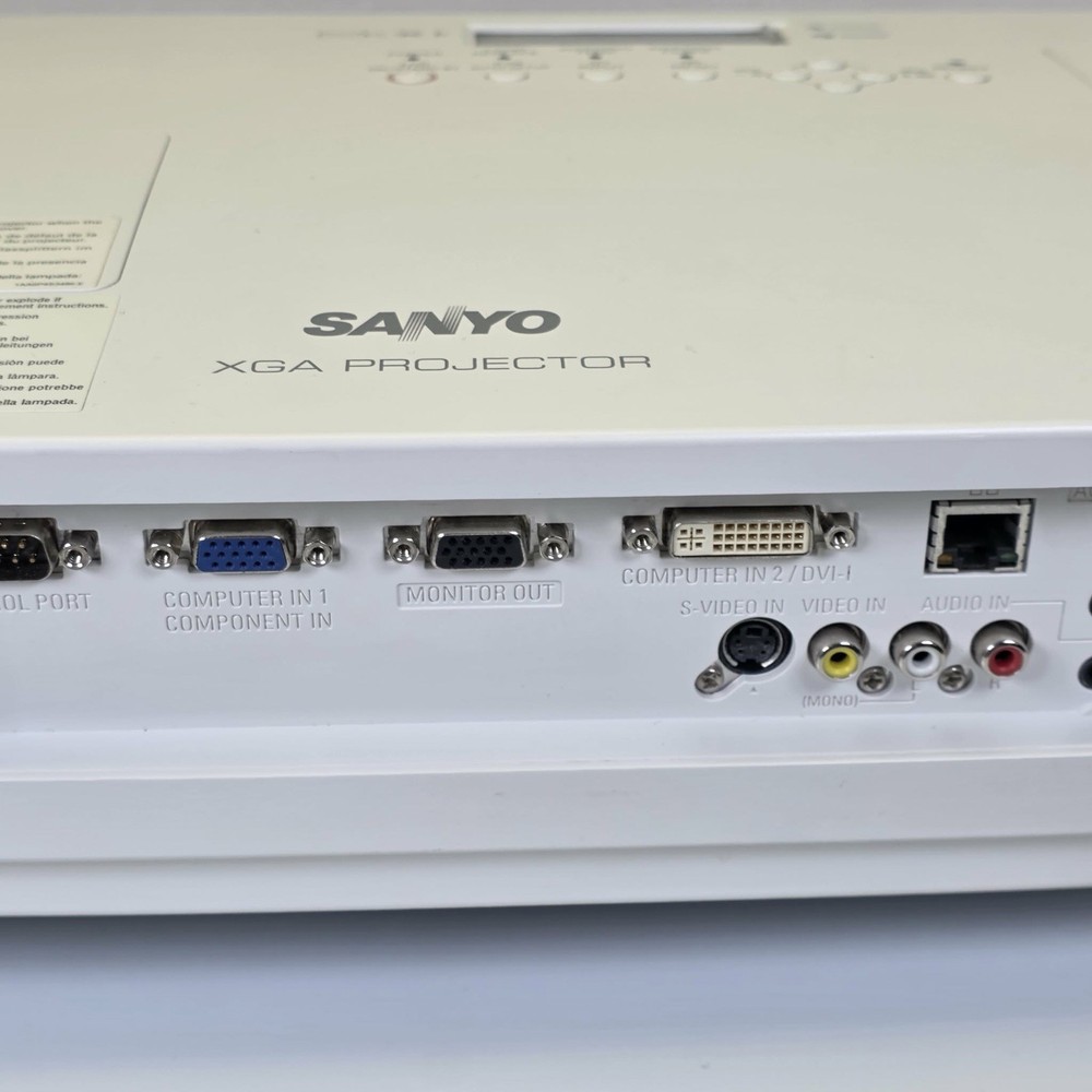 Untested Sanyo PLC-XC56 XGA projector