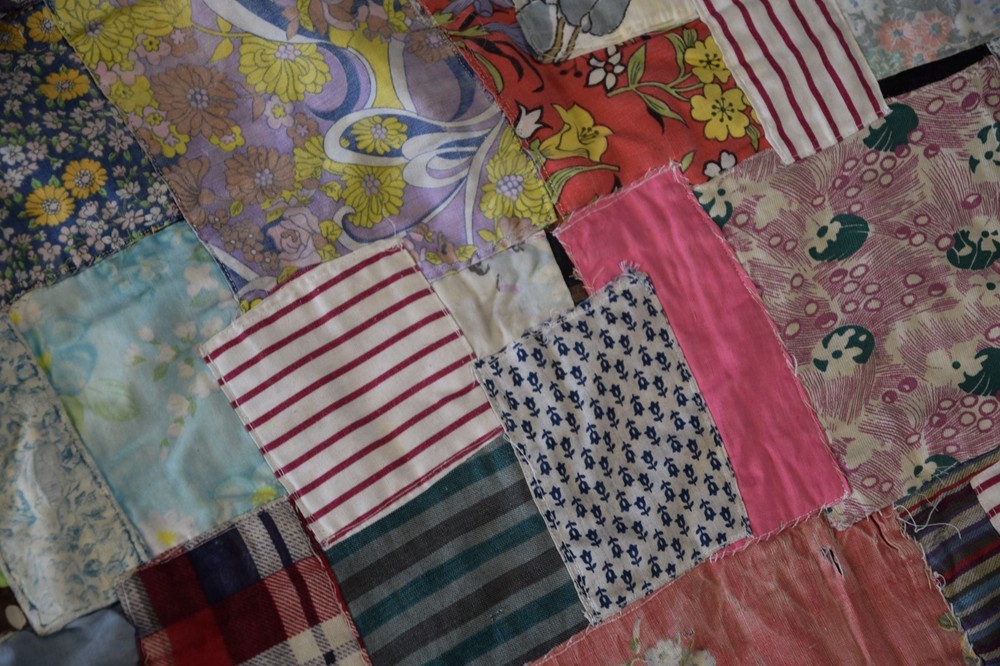Vintage Patchwork Scrap Quilt Blanket Throw Farmhouse Boho Chic Lap Couch Decor