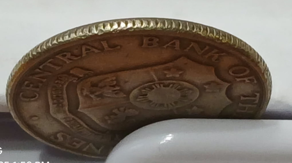 1966 Philippines twenty five Centavos coin good condition