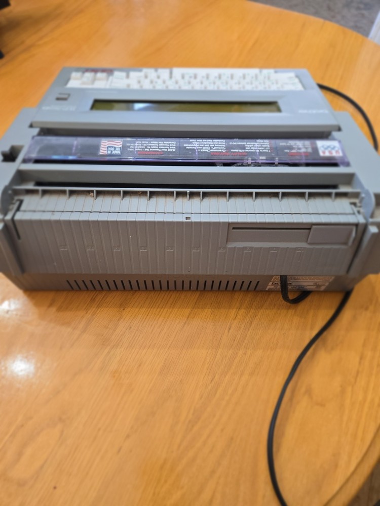 Brother WP 760D Portable Word Processor Electronic Typewriter READ