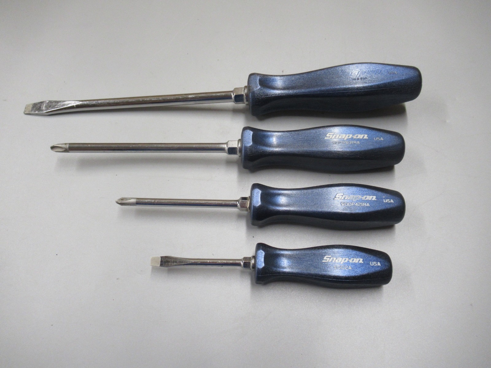 Set of 4 Snap-On SDD Flat & Phillips  Blue Pearl Hard Handle Screwdrivers