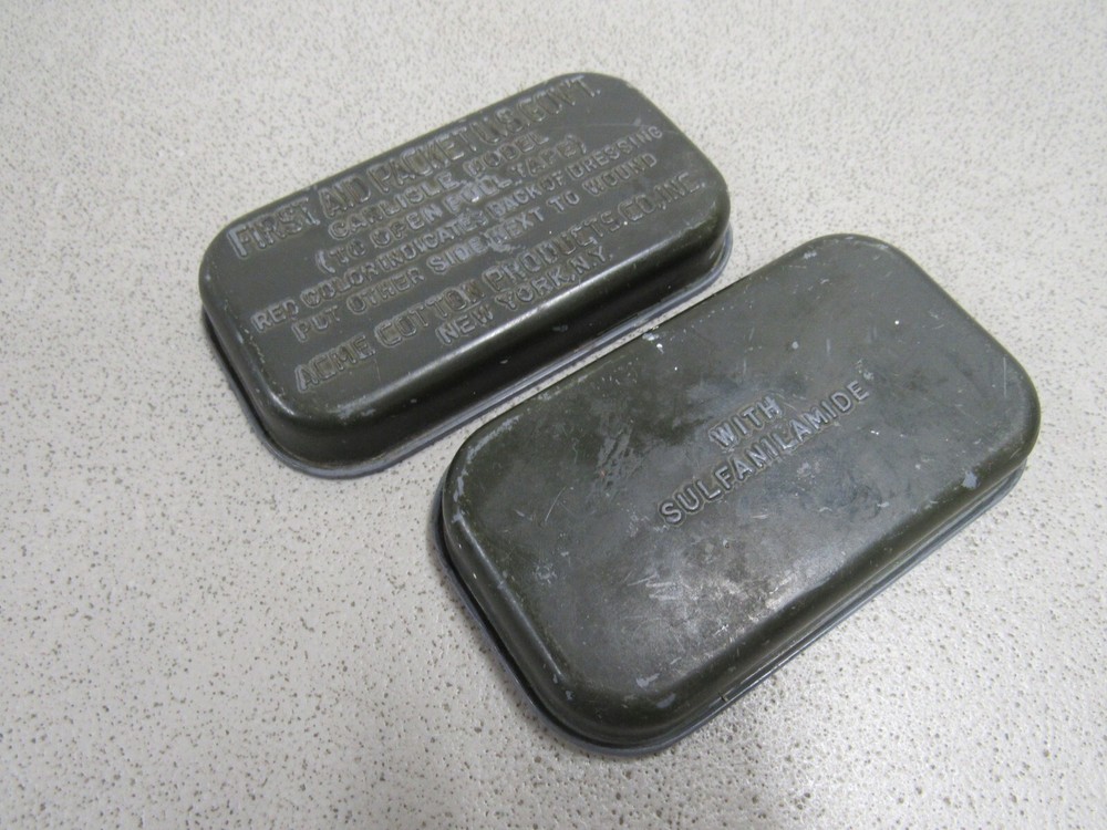 WW2 US Tenite Plastic First Aid Packet Carlisle Model CONTAINER ONLY Experimenta