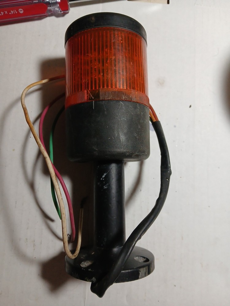 TELEMECANIQUE STACK LIGHT BEACON ORANGE TOWER XVA-LC3 XVAC351
