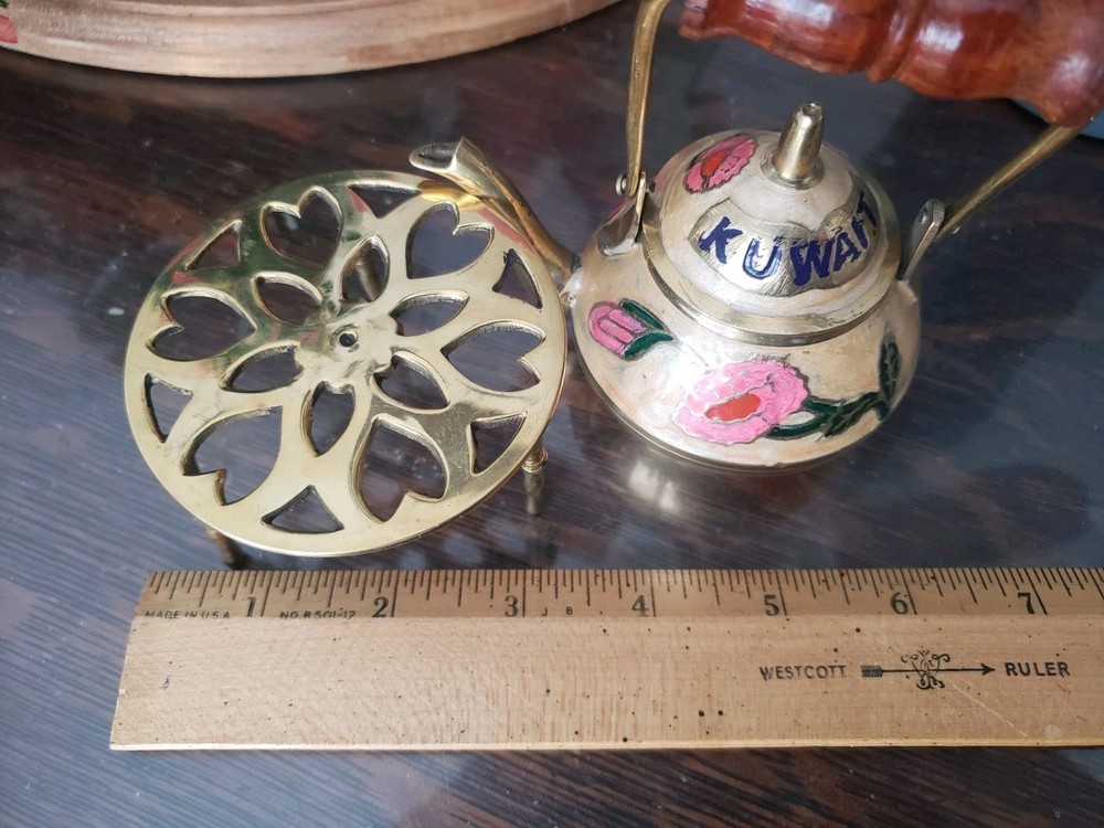 Decorative Kuwait Tea Pot With Stand