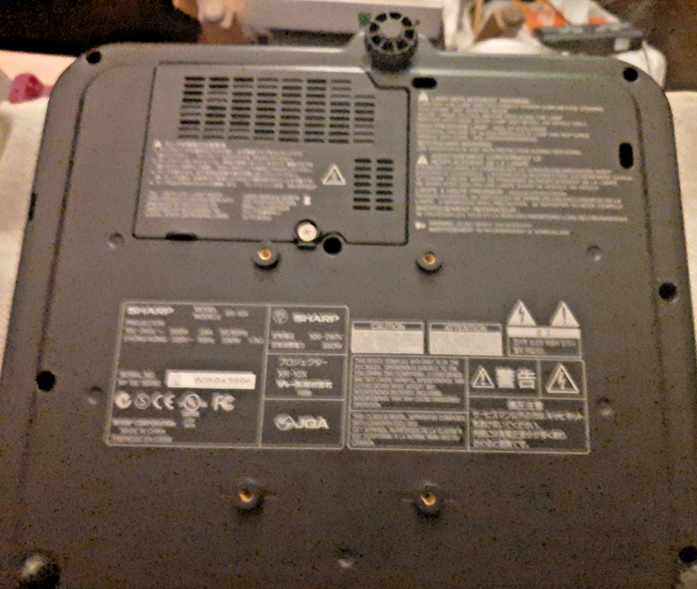 Sharp Notevision XR-10X Multimedia Projector with Leather Carrying Case