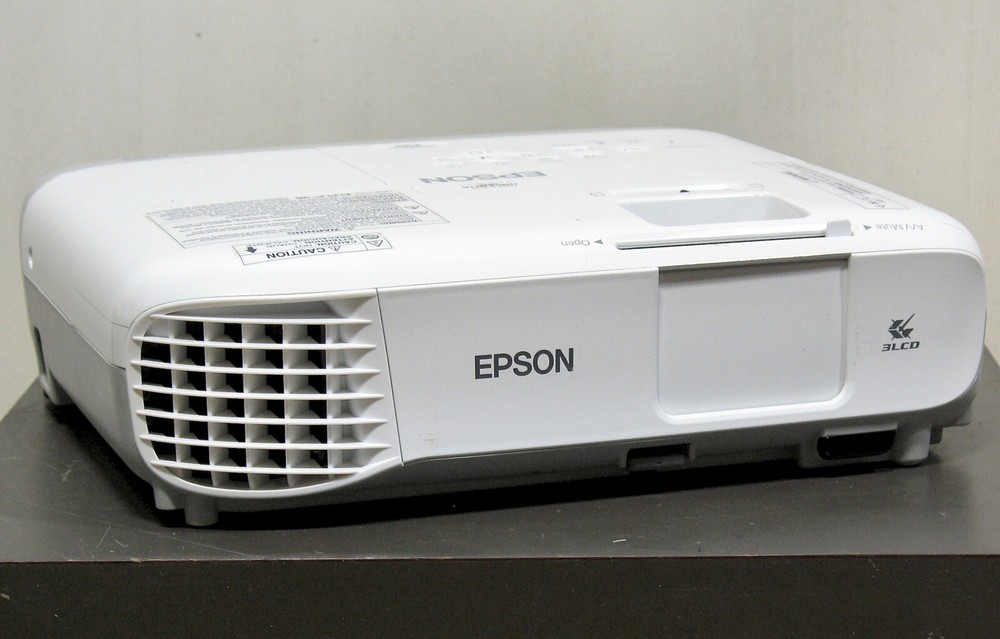 Epson PowerLite X39 LCD Projector 