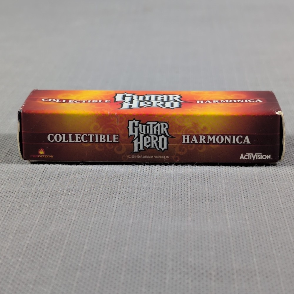 Guitar Hero Harmonica Activision collectible - Damaged Box