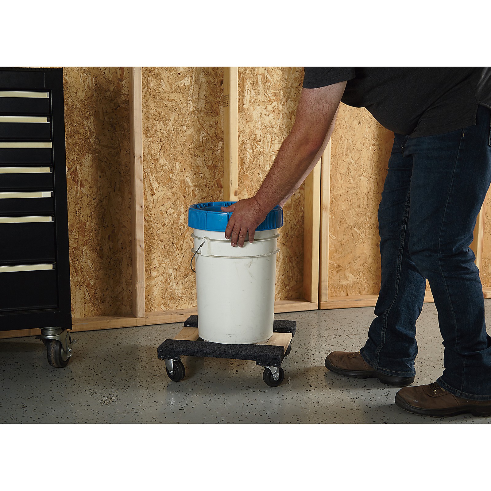 Ironton Carpeted Hardwood Carpeted Mover's Dolly, 16in.L x 16in.W, 1000-Lb.