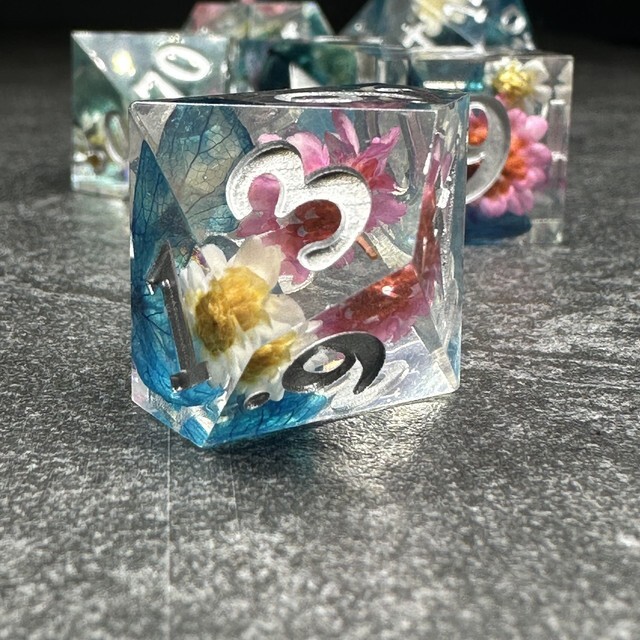 Sage's Spring Florets Sharp Edge Resin Dice Set