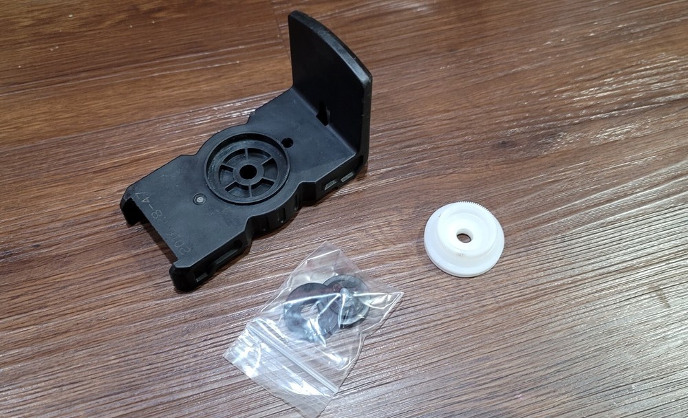 Dewalt BRACKET FOR DW085K 5-Beam Self Leveling Laser Pointer