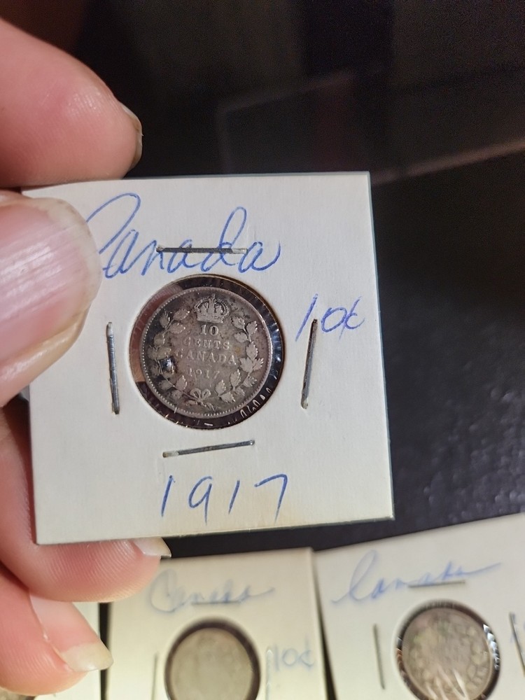 #7 CANADA 10CENT LOT #8152