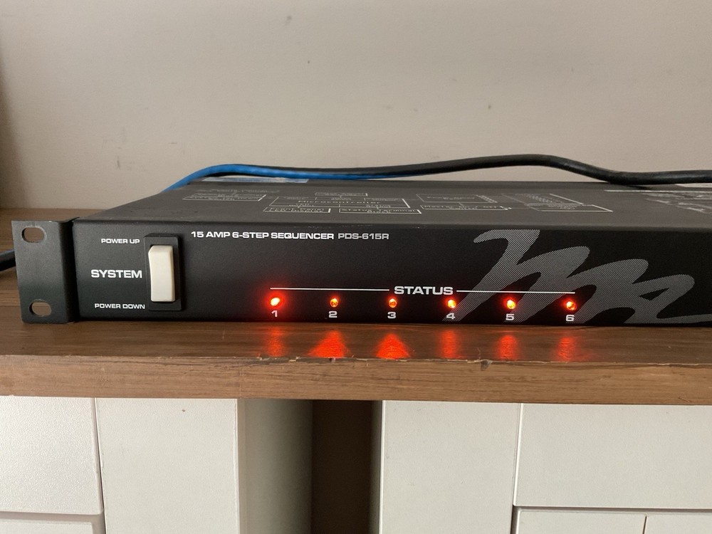 Middle Atlantic PDS-615R Power Sequencer - Rack Mounted