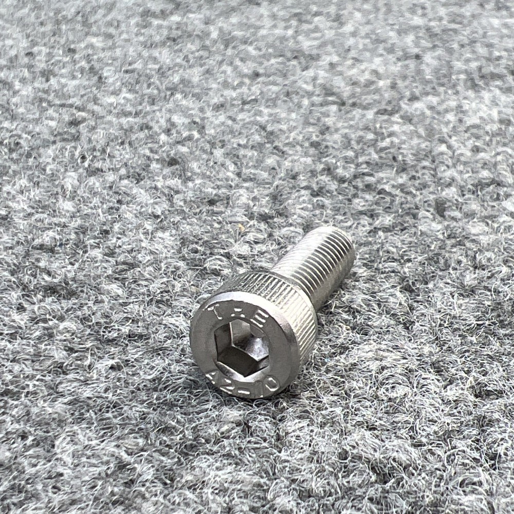 Yamada 682944 BOLT 10 SOCKET HD M8 FT SS New