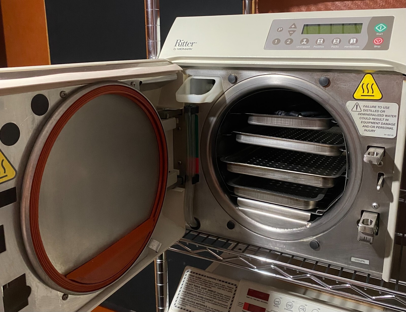 Midmark Autoclave M9