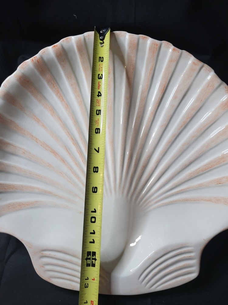 Boston Warehouse Pink Clam Shell Tray