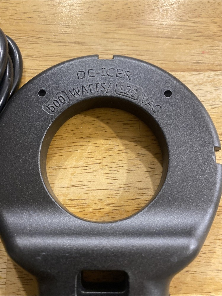 Multi Use Utility De-Icer New Open Box