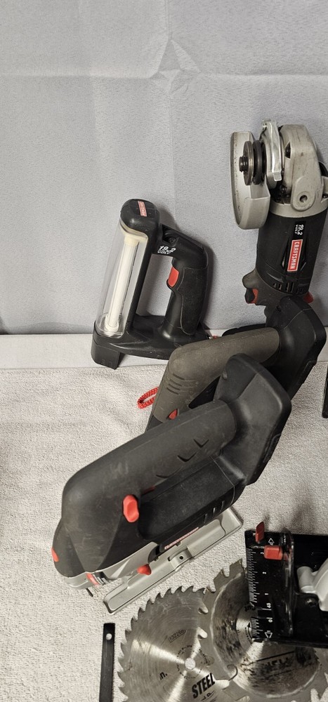 🔥CRAFTSMAN 19.2 Volt 15 Piece Tool Set Everything Works Read Description