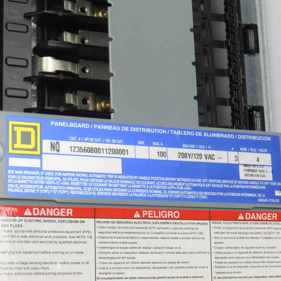 SquareD 12356080011 42 Circuit 100A Panel Board Load Center 208Y/120 VAC 3PH