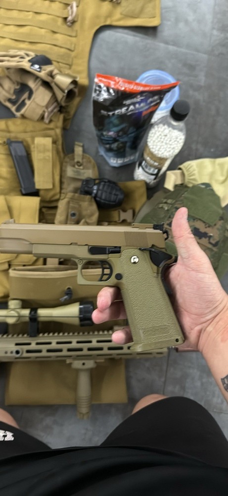 Full Airsoft Loadout