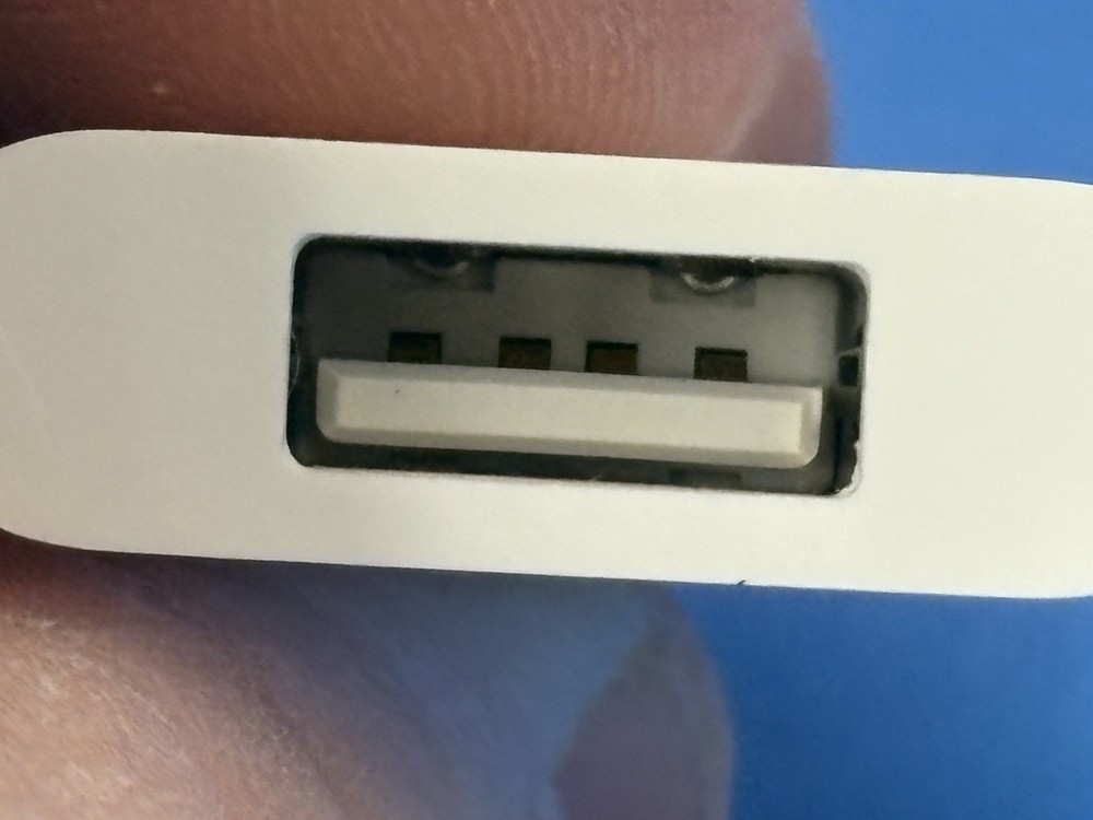 Authentic Apple Ipad Camera Connection USB Adaptor Model A1358