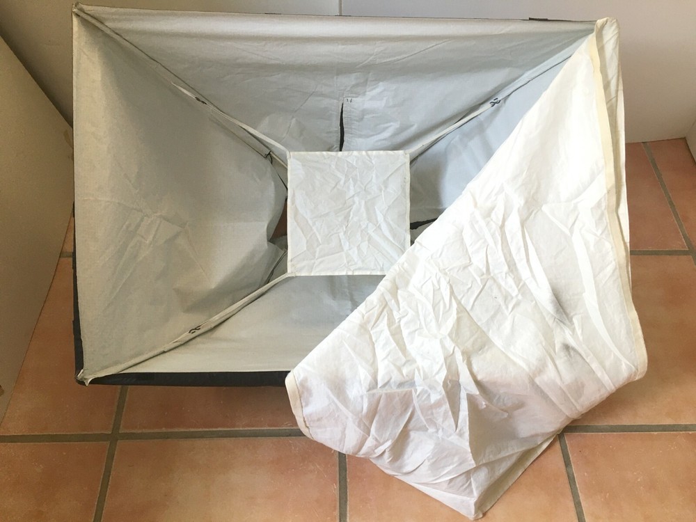 Flash Lighting Soft Box 24" x 36" with ring mount included